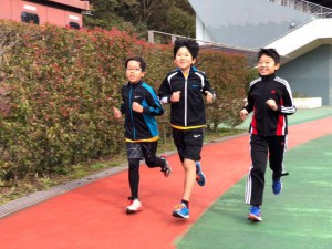 2018 中長記録会小学生3人アップ